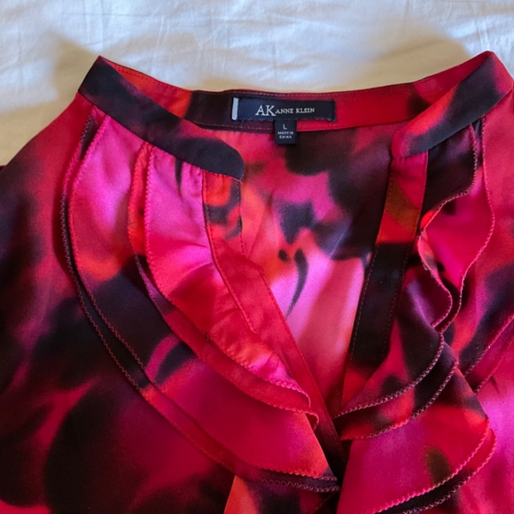 Beautiful Anne Klein Pink Red Floral Blouse - Picture 2 of 8